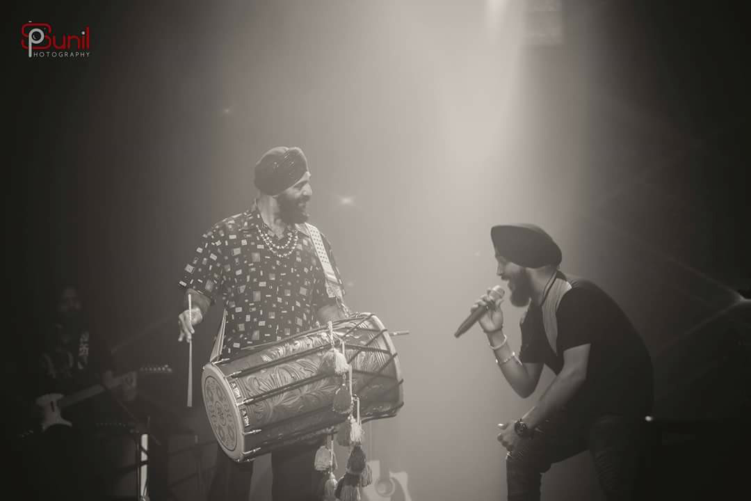 Suki plays The Bhangra Dhol for Devenderpal Singh from Indian Idol